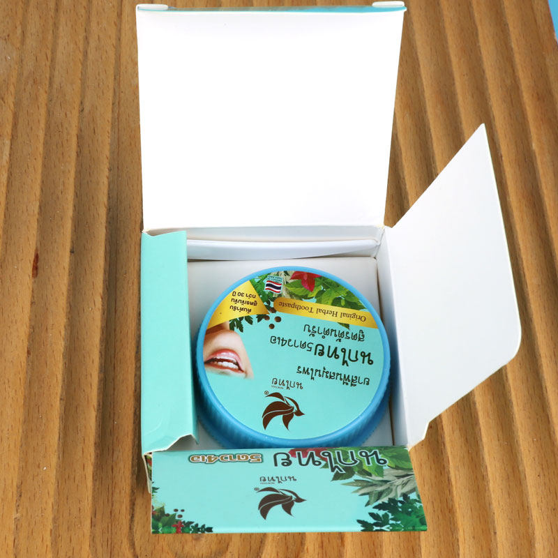 Polvere Dentifricia alle Erbe  - Teeth Whitening Thailand recensione e prezzo