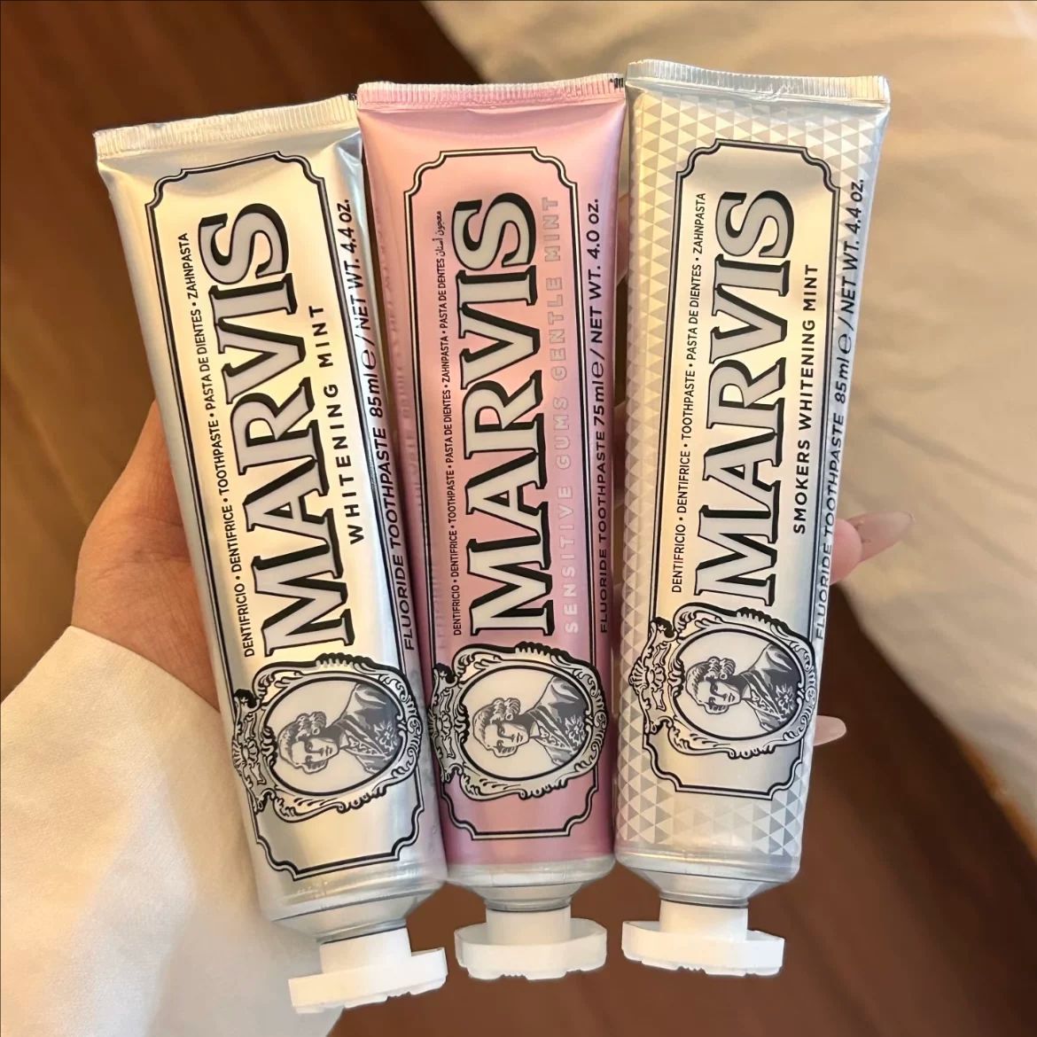 Dentifricio Marvis alla Menta, - Teeth Whitening Toothpaste recensione e prezzo